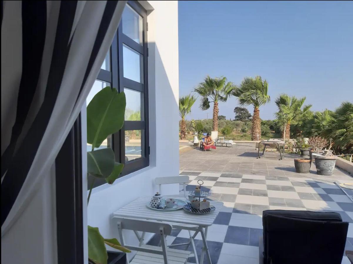 The Pervoli Studio - Pool - Close To Beach Λάρνακα Εξωτερικό φωτογραφία