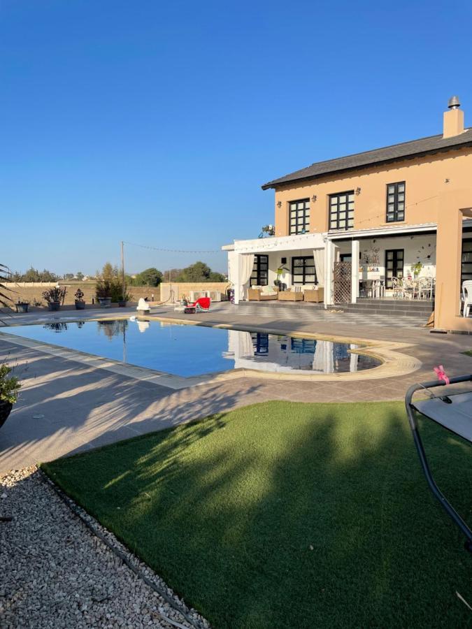 The Pervoli Studio - Pool - Close To Beach Λάρνακα Εξωτερικό φωτογραφία
