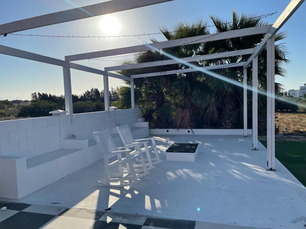 The Pervoli Studio - Pool - Close To Beach Λάρνακα Εξωτερικό φωτογραφία